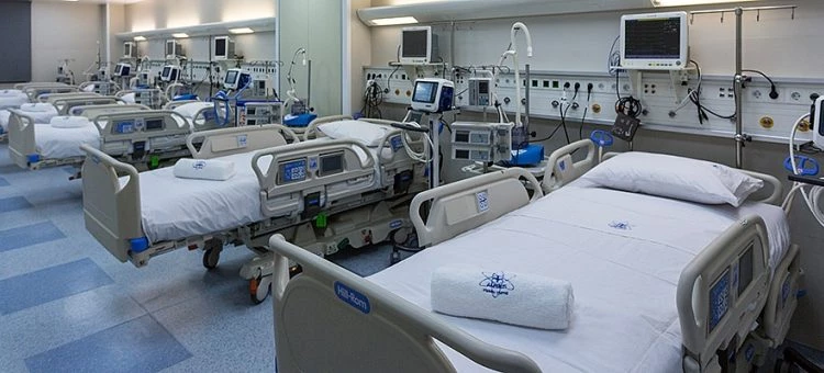 Τραγική κατάσταση: Οι Έλληνες πεθαίνουν στα ράντζα – Οι ΜΕΘ έχουν κρεβάτια αλλά δεν έχουν…